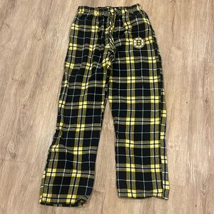 Boston Bruins - Embroidered Plad Pajamas - Size Medium Men’s
